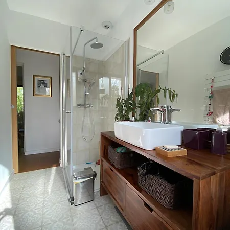 Avec Piscine 3 *